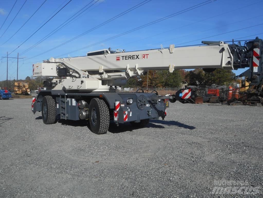 Terex TRT 40 US رافعات الطرق الوعرة
