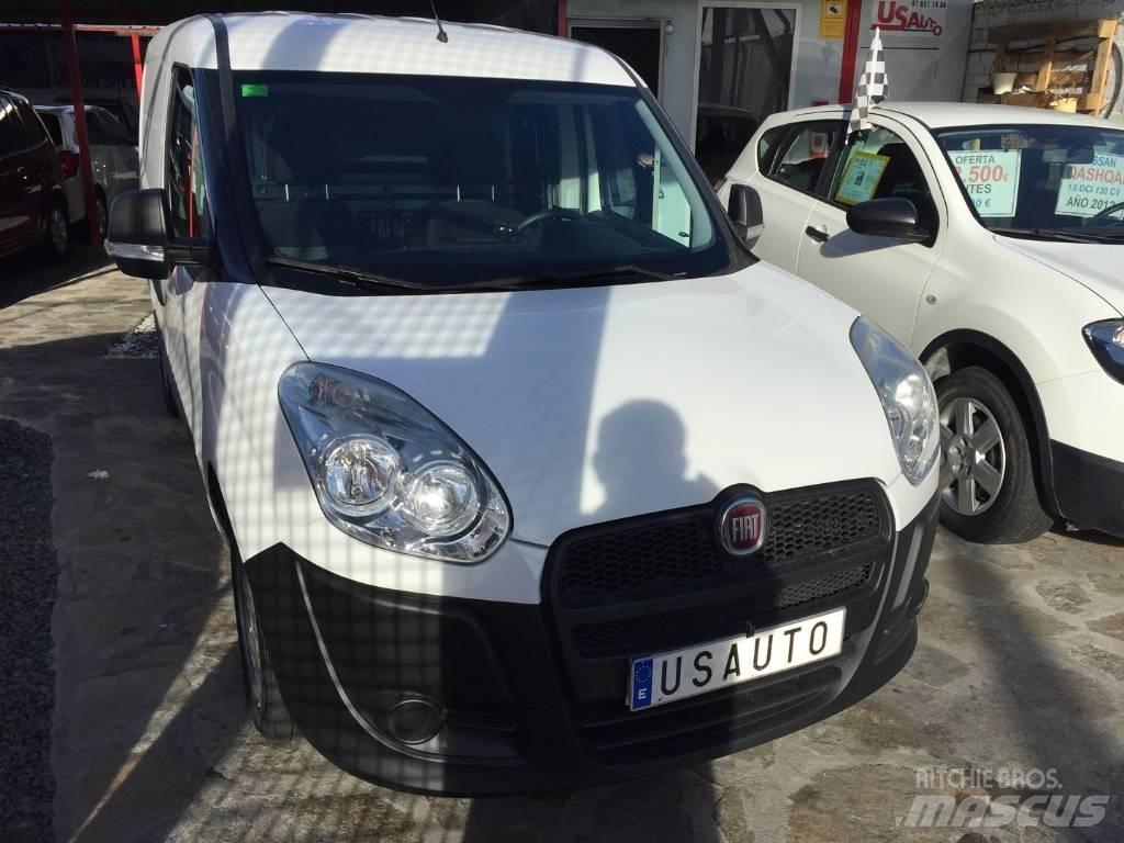 Fiat Doblo Cargo شاحنة مقفلة