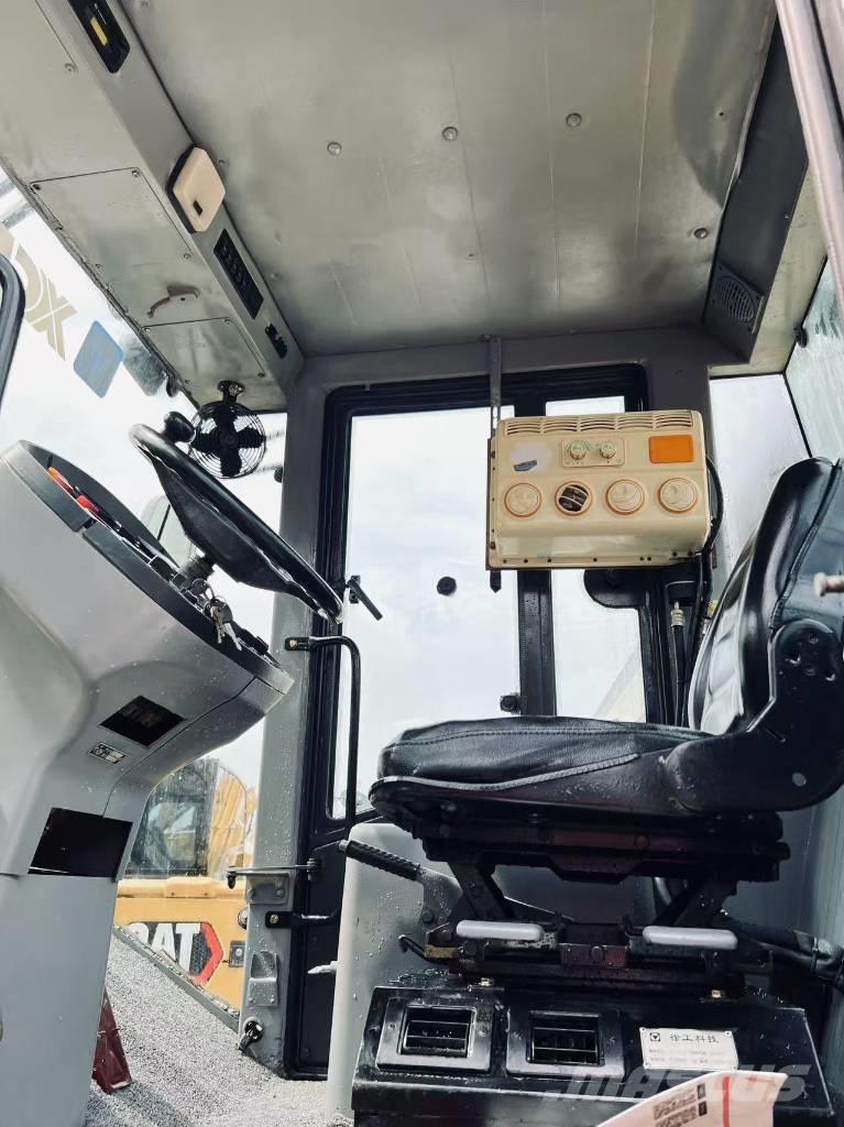 XCMG XS 223 J مداحل أحادية الأسطوانة