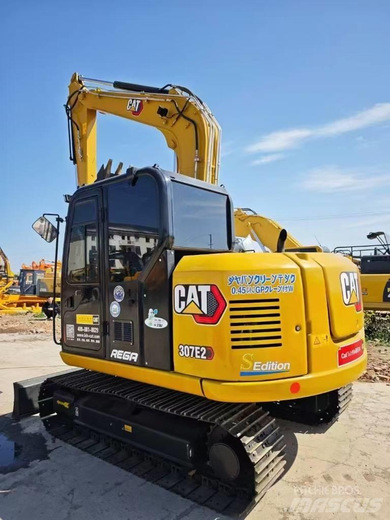 CAT 307E2 حفارات زحافة