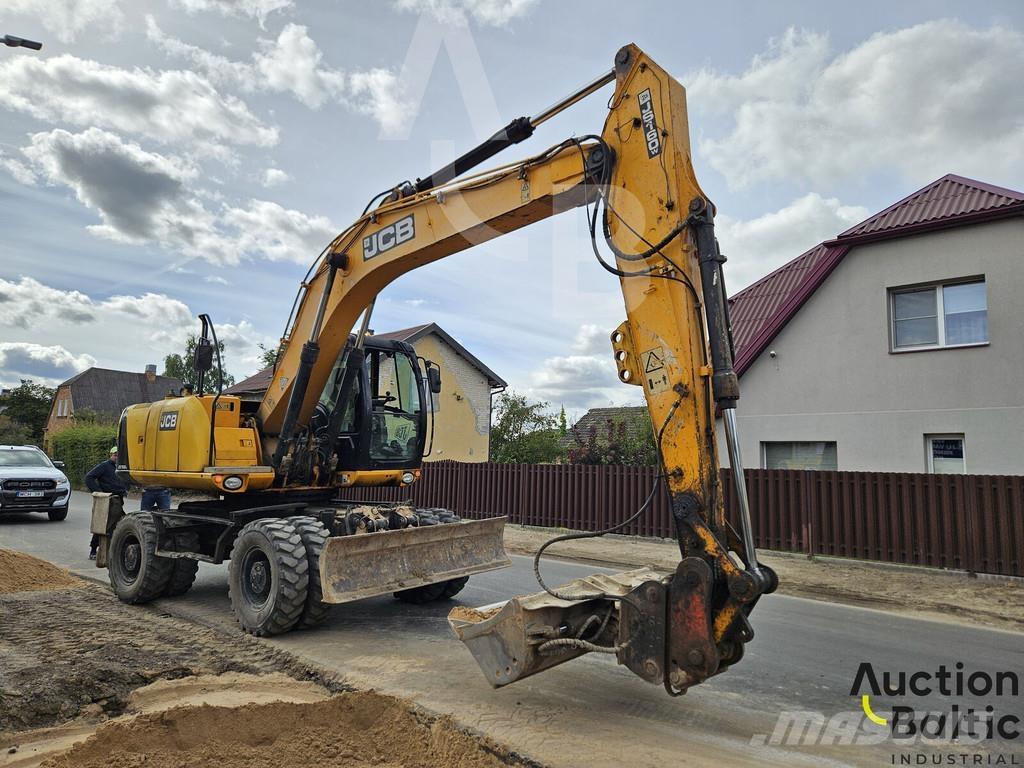 JCB JS 160 W حفارات بعجل