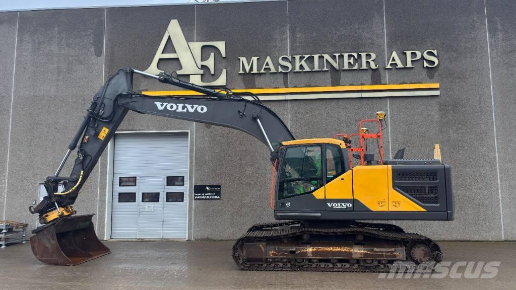 Volvo EC 250 EL حفارات زحافة