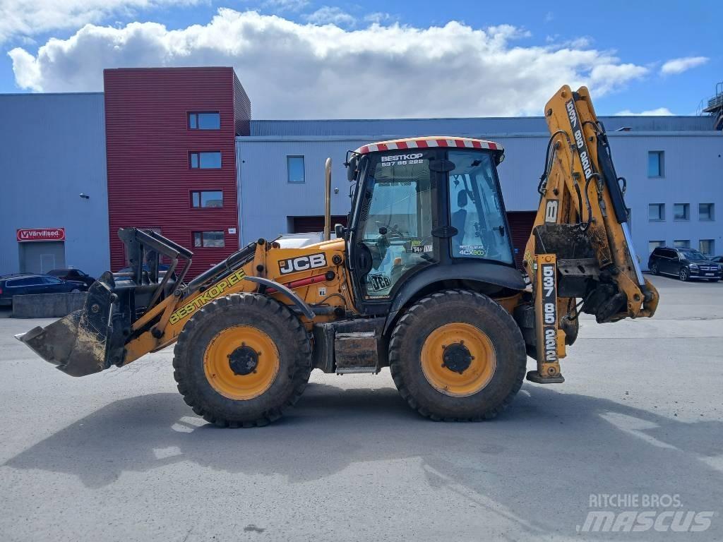 JCB 4 CX لوادر ذات جرافات عكسية