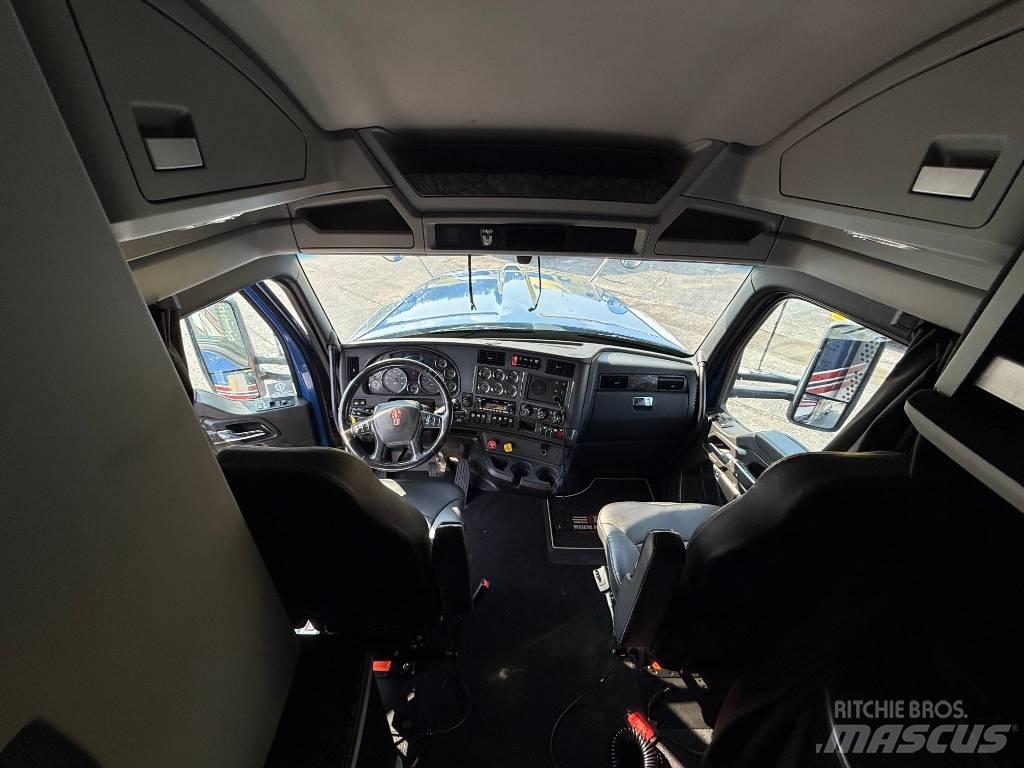 Kenworth W 990 وحدات الجر
