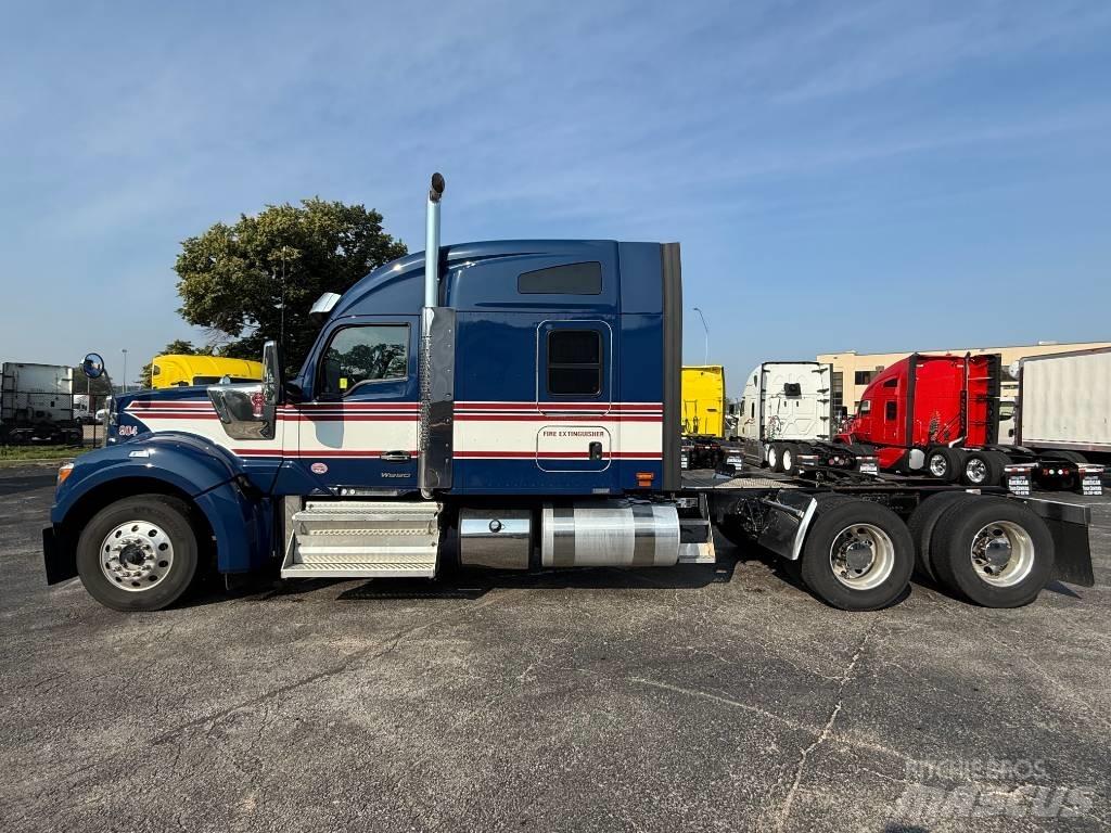 Kenworth W 990 وحدات الجر