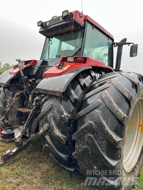 Case IH 7220 Magnum الجرارات