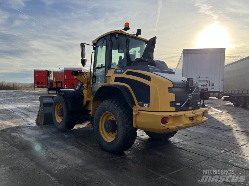 Volvo L45H لوادر انزلاقية التوجيه