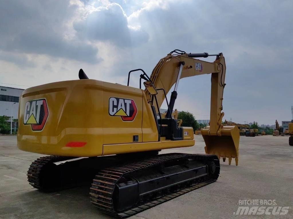 CAT 330 حفارات زحافة