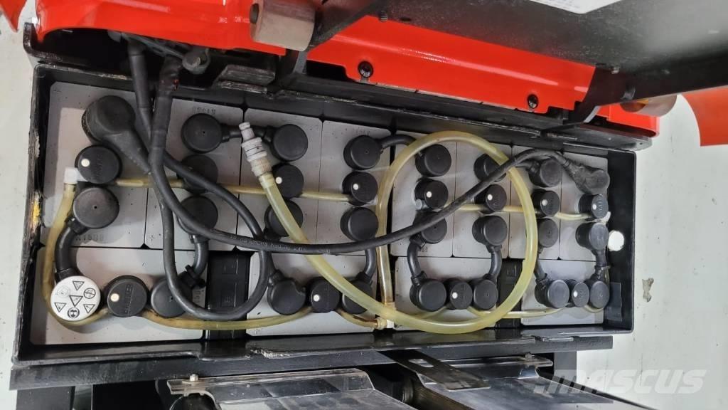 BT SPE 125 شاحنات مناولة ذاتية الدفع