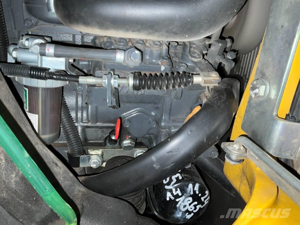 Komatsu PC 16 R-3 حفارات صغيرة أقل من 7 طن (حفارات صغيرة)