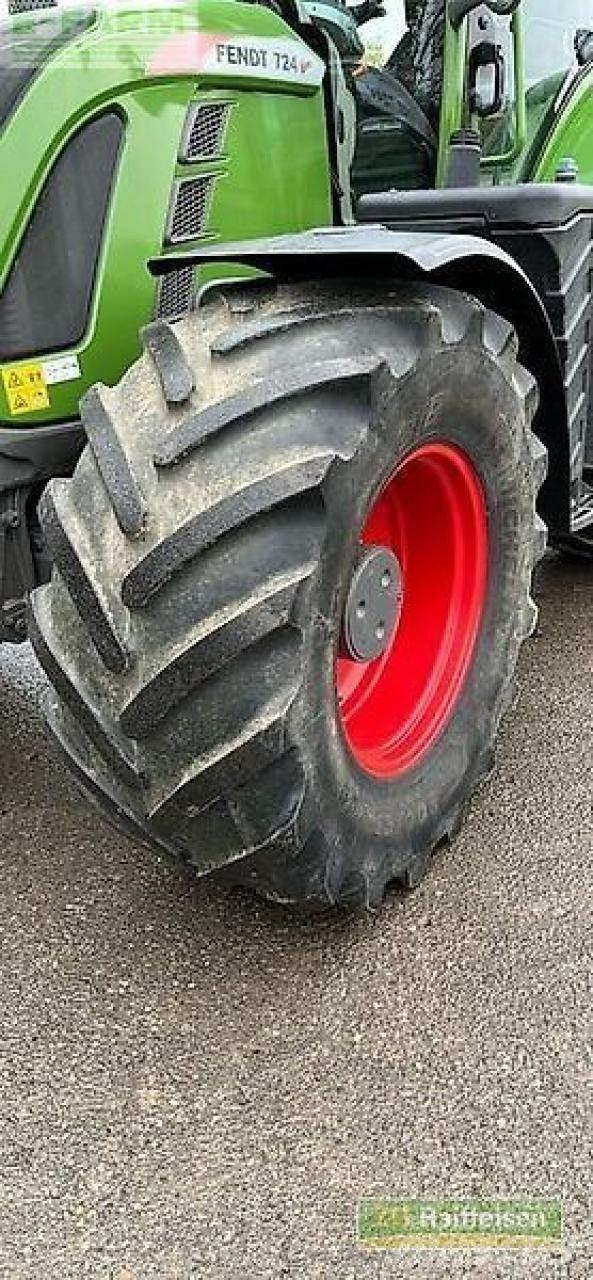 Fendt 724 vario الجرارات