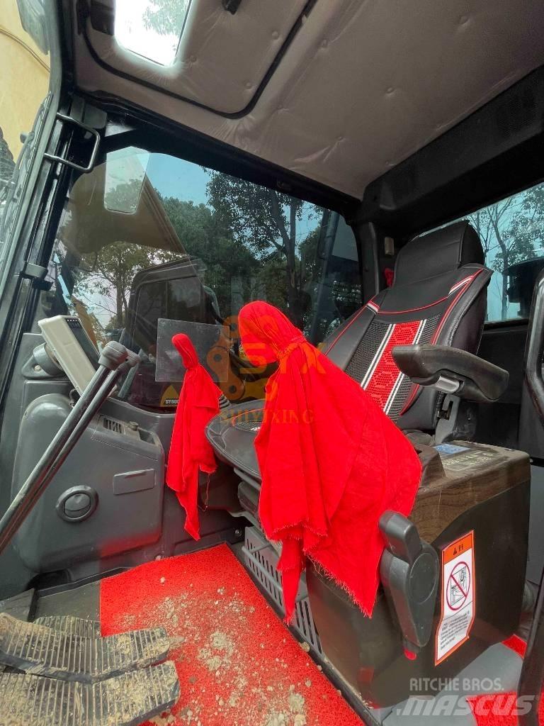 Sany SY 135 C حفارات زحافة