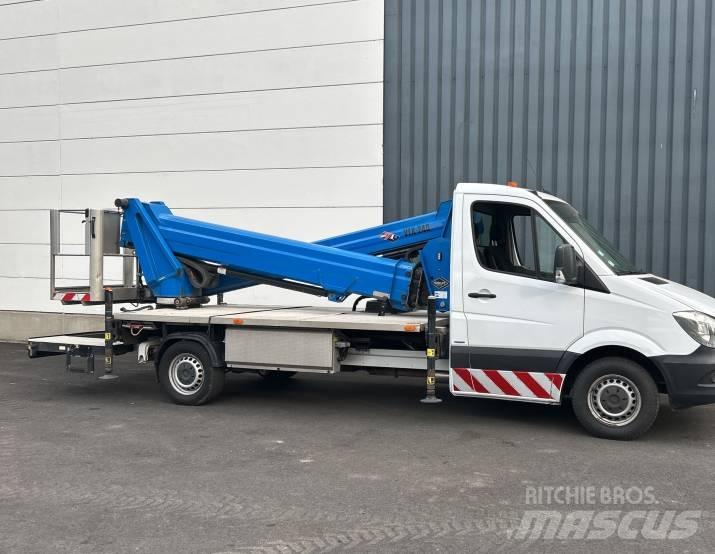 VERSALIFT VTX-240 المنصات الهوائية المثبتة على شاحنة