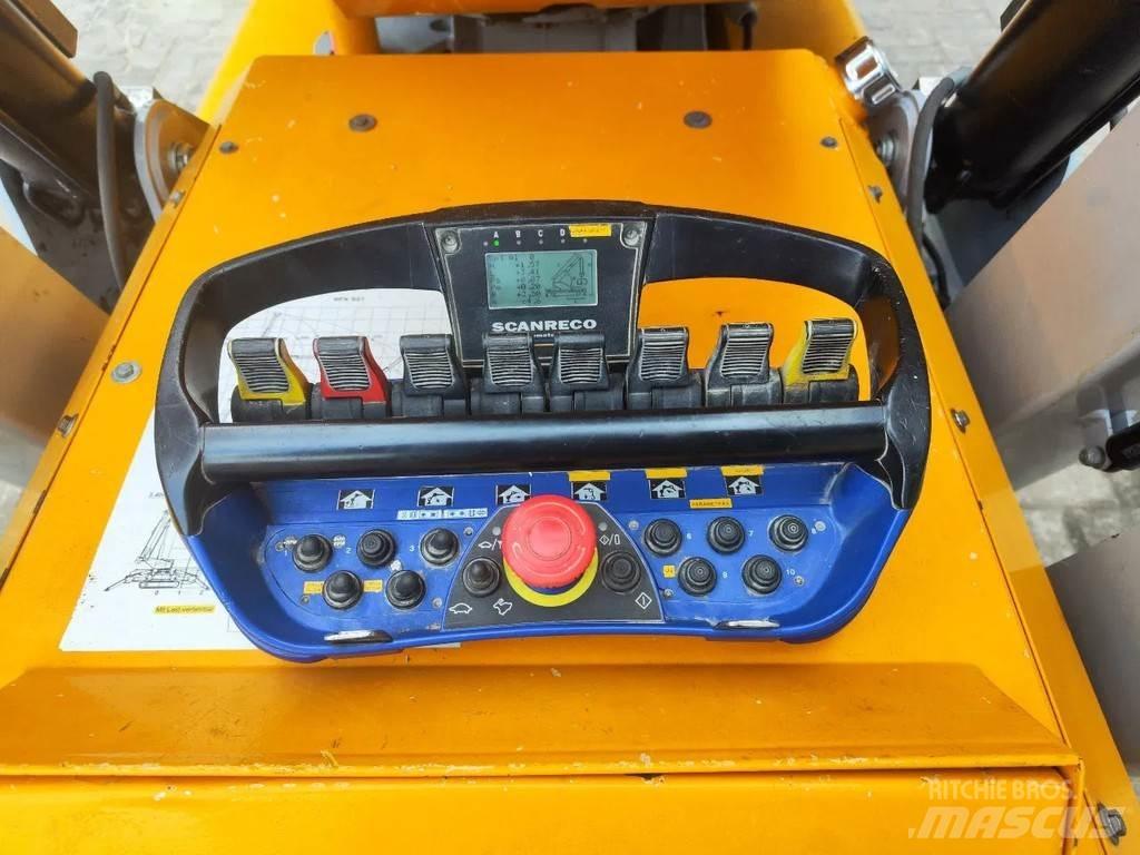 Jekko SPX 527 CDH رافعات مجنزرة