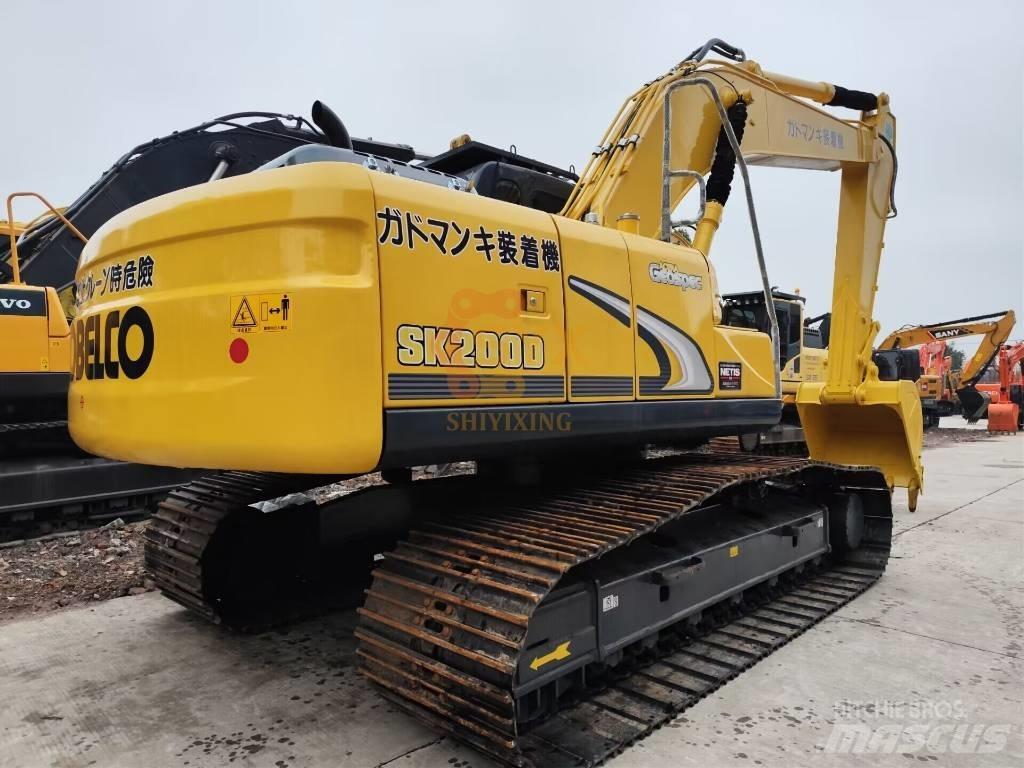 Kobelco SK 200 حفارات زحافة