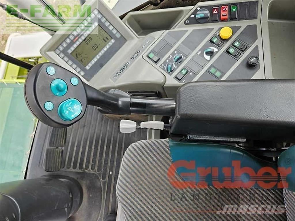 CLAAS jaguar 850 علافات ذاتية الدفع