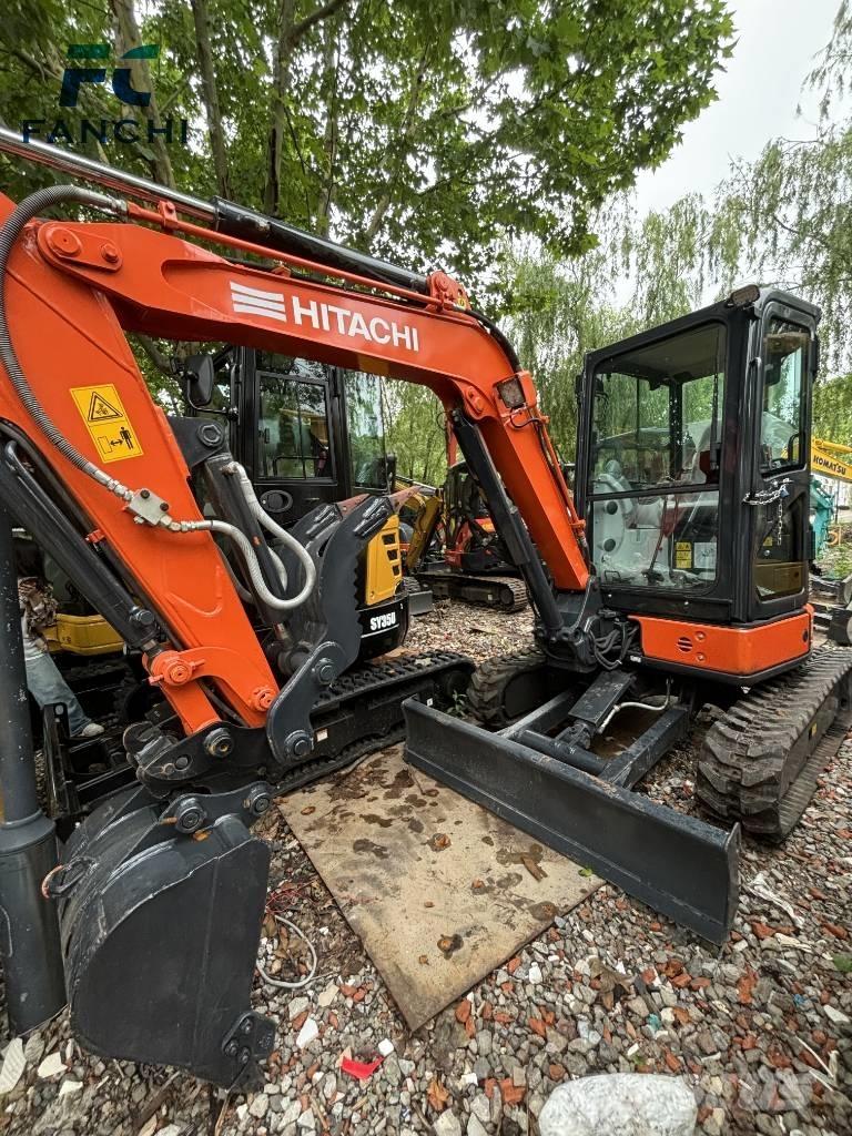 Hitachi ZX35 حفارات زحافة