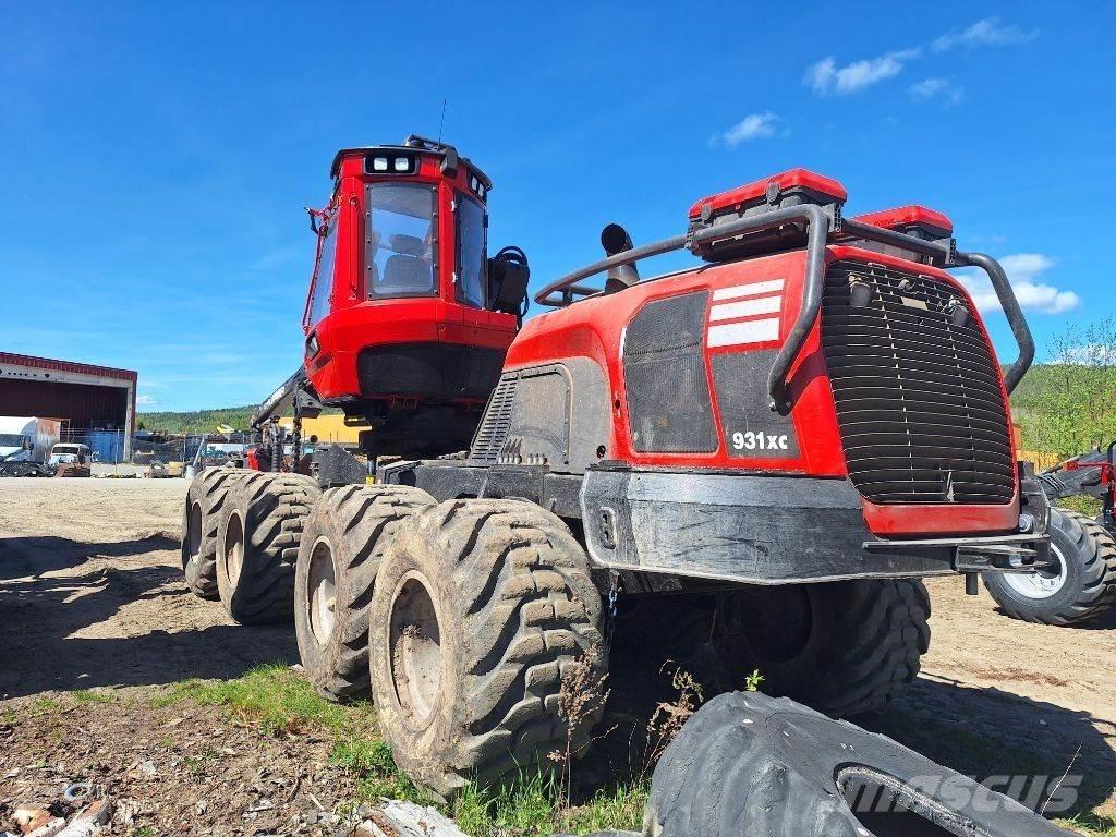 Komatsu 931XC حصادات