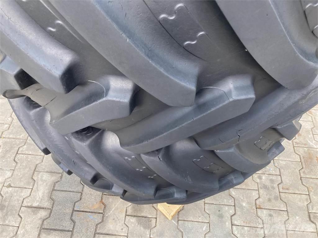 BKT 600/65R30 الإطارات والعجلات والحافات