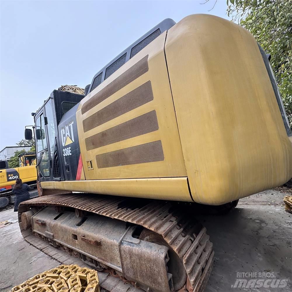CAT 336 E حفارات زحافة