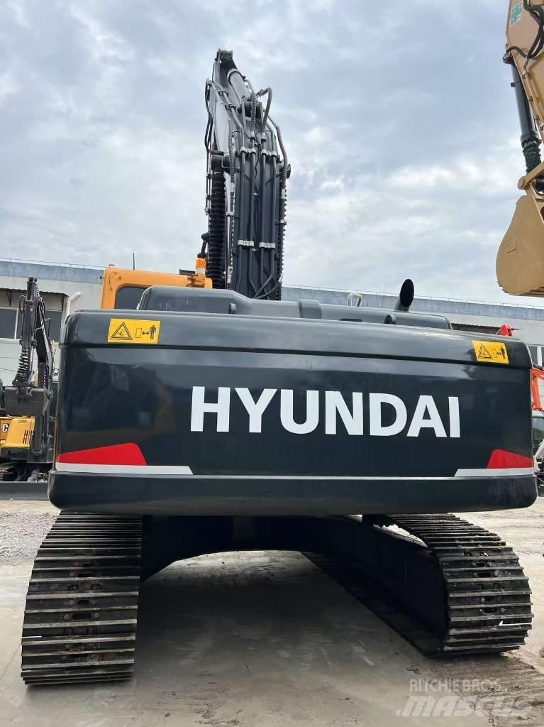 Hyundai r305lc-9t حفارات زحافة
