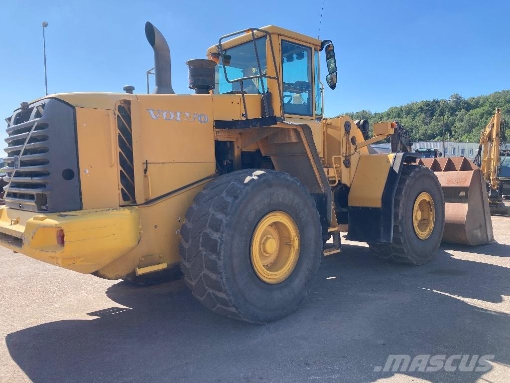 Volvo L 180 E لوادر بعجل