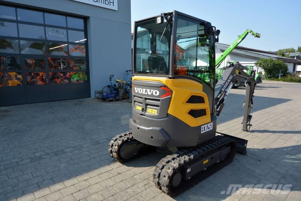 Volvo ECR 25 D حفارات صغيرة أقل من 7 طن (حفارات صغيرة)