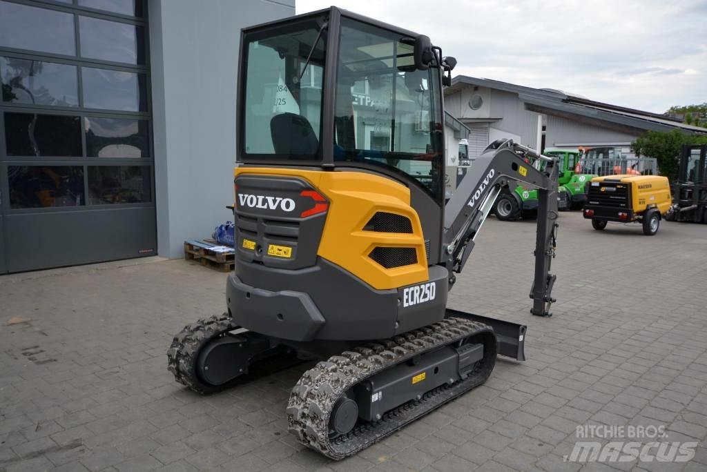 Volvo ECR 25 D حفارات صغيرة أقل من 7 طن (حفارات صغيرة)