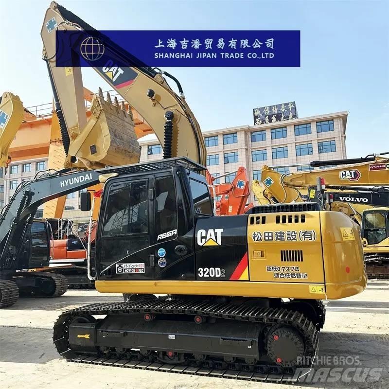 CAT 320 D حفارات زحافة