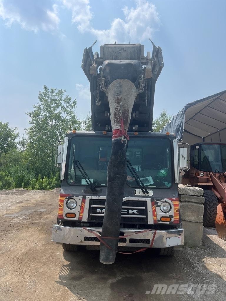 Putzmeister TB 130 مضخات خرسانة