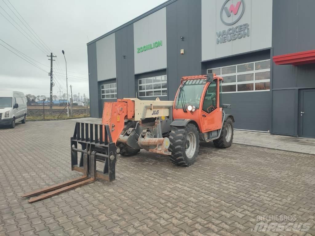 JLG JLG4013 لوادر بعجل