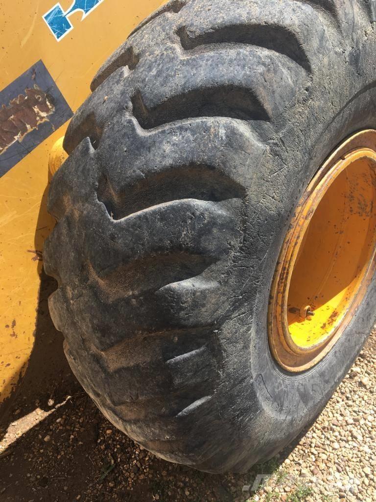 Kawasaki 65 Z IV لوادر بعجل