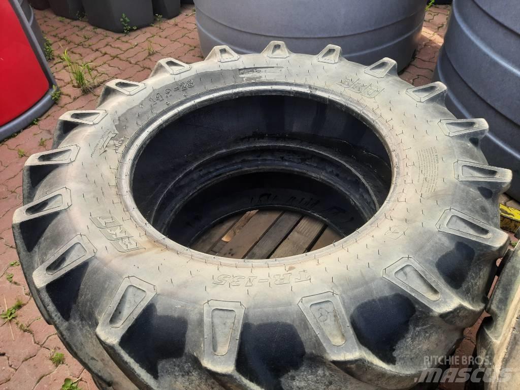BKT 14.9-28 2 kpl الإطارات والعجلات والحافات