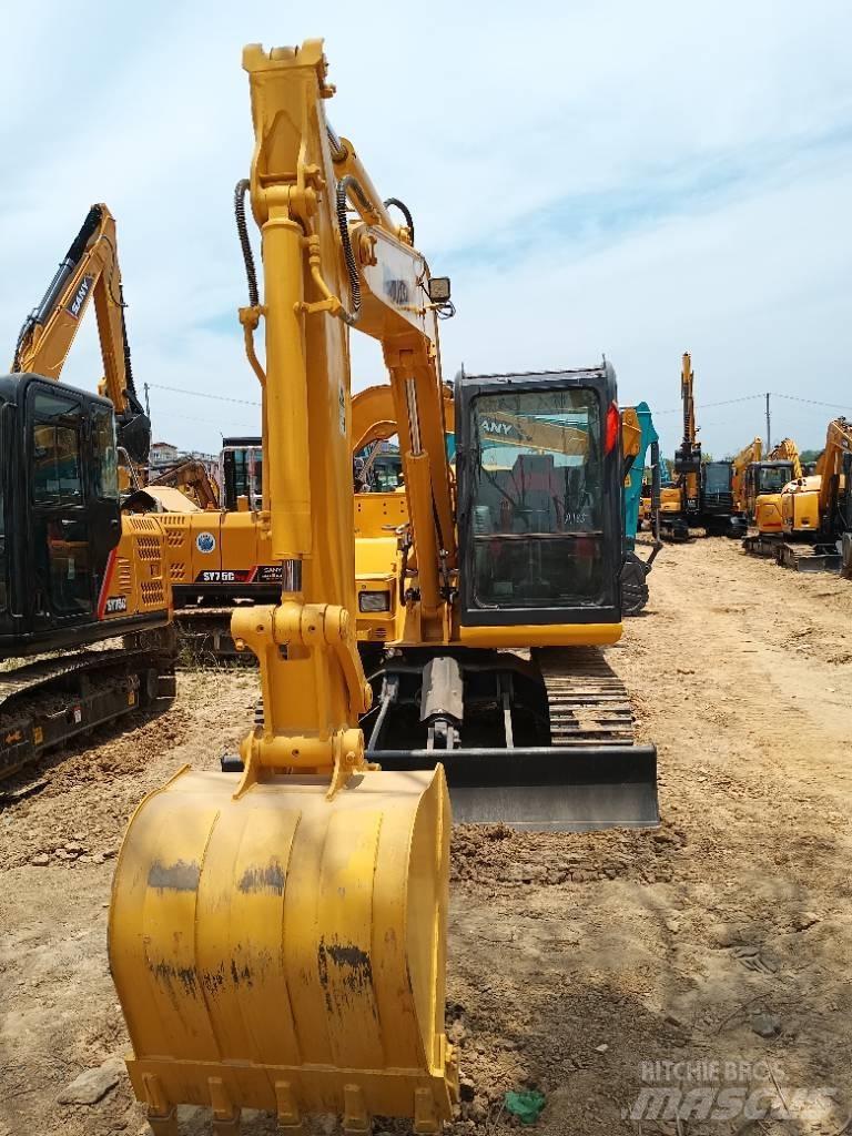 Komatsu PC 70 حفارات زحافة