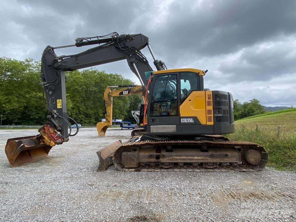 Volvo ECR 235 E حفارات زحافة