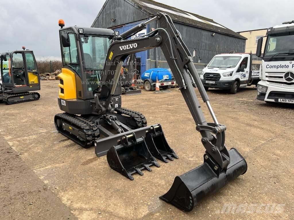 Volvo EC 27 D حفارات صغيرة أقل من 7 طن (حفارات صغيرة)