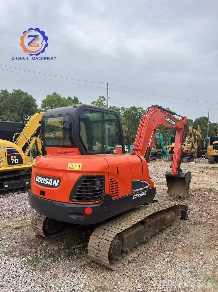 Doosan DX 60 حفارات صغيرة أقل من 7 طن (حفارات صغيرة)