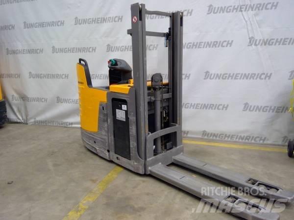 Jungheinrich ERD 220 معدات التكديس الجوالة