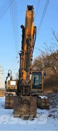 Hyundai Robex 300 LC حفارات زحافة