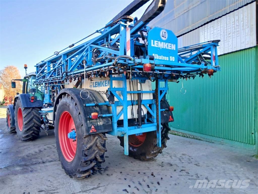 Lemken Albatros 50 الرشاشات