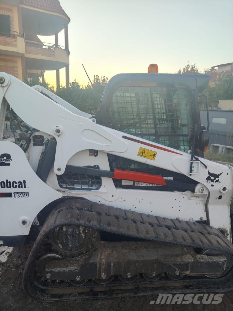 Bobcat T 770 لوادر زحافة