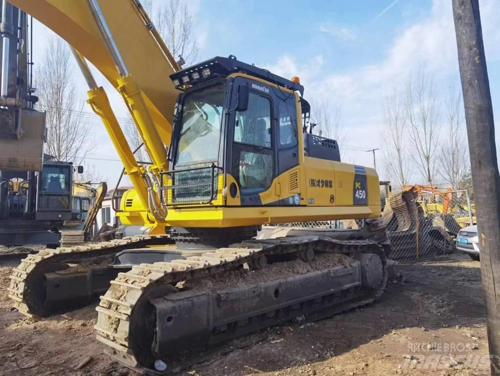 Komatsu PC 450-8 حفارات زحافة