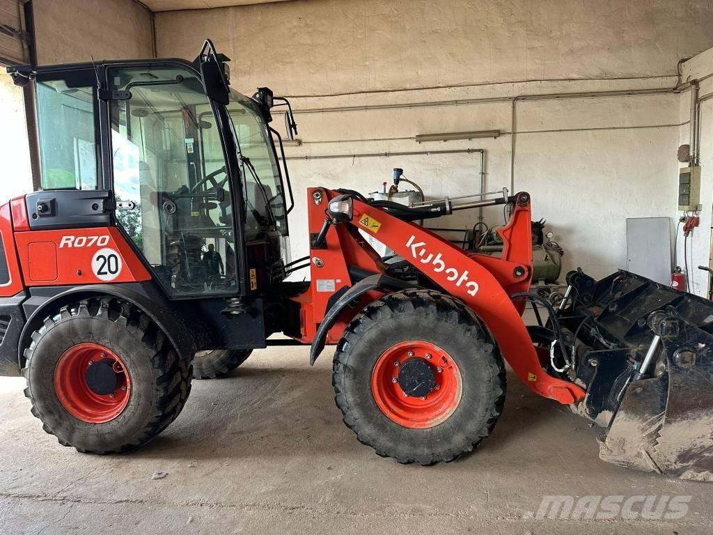 Kubota R 070 WT QC لوادر بعجل