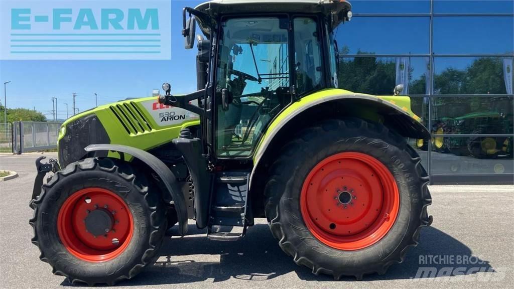 CLAAS ARION 530 الجرارات