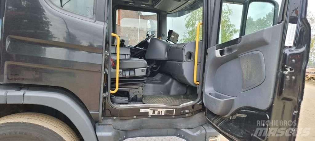 Scania P340 Gas شاحنات المخلفات
