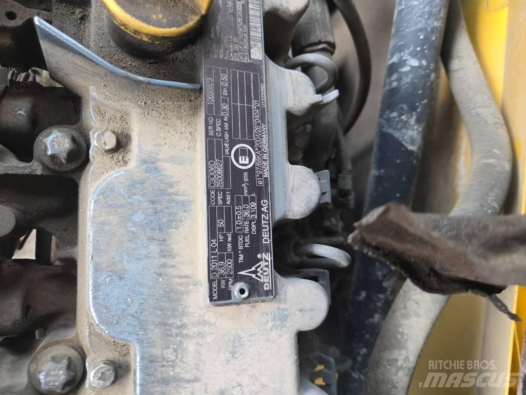 JLG 600 AJ رافعات سلة مفصلية