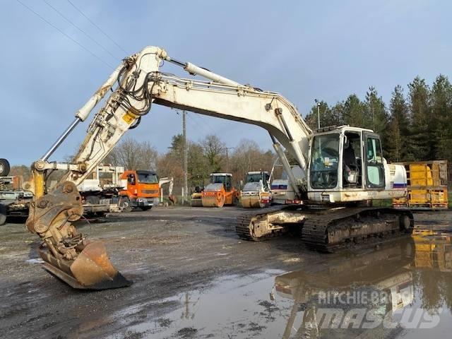 Komatsu PC 210 LC-8 حفارات زحافة