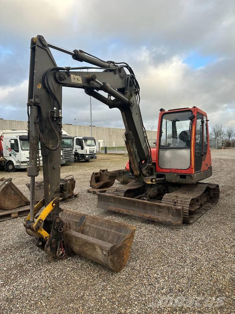 Komatsu PC 75 حفارات وسط 7 طن - 12 طن