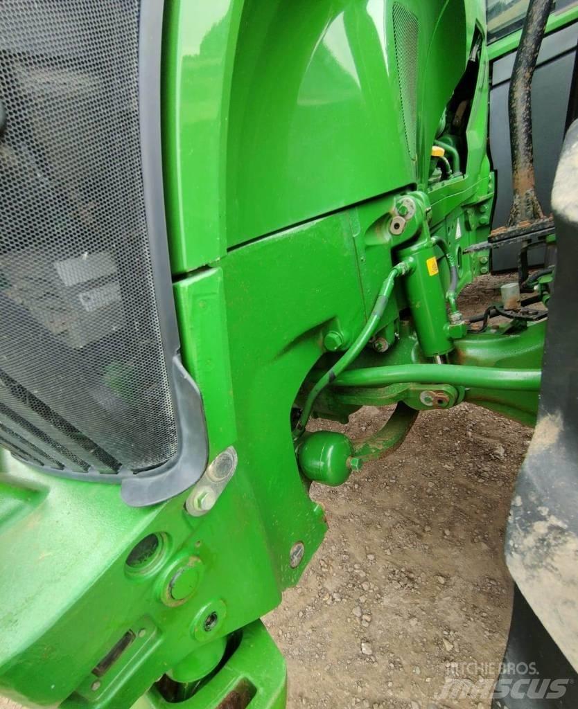 John Deere 7290 R الجرارات