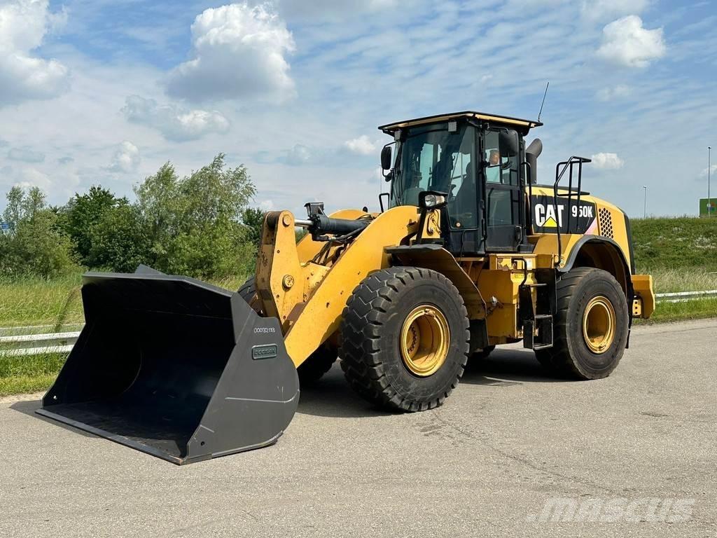CAT 950K لوادر بعجل